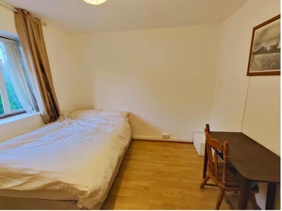 Spacious 4 Beds - Private Bathrooms In Canary Wharf Londres